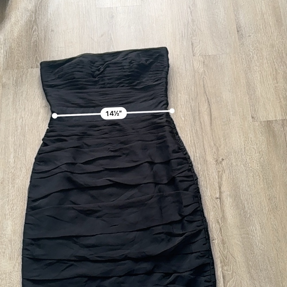 Monique Lhuillier Bridesmaids Strapless Ruched Chiffon Little Black Dress 8 - Picture 5 of 9